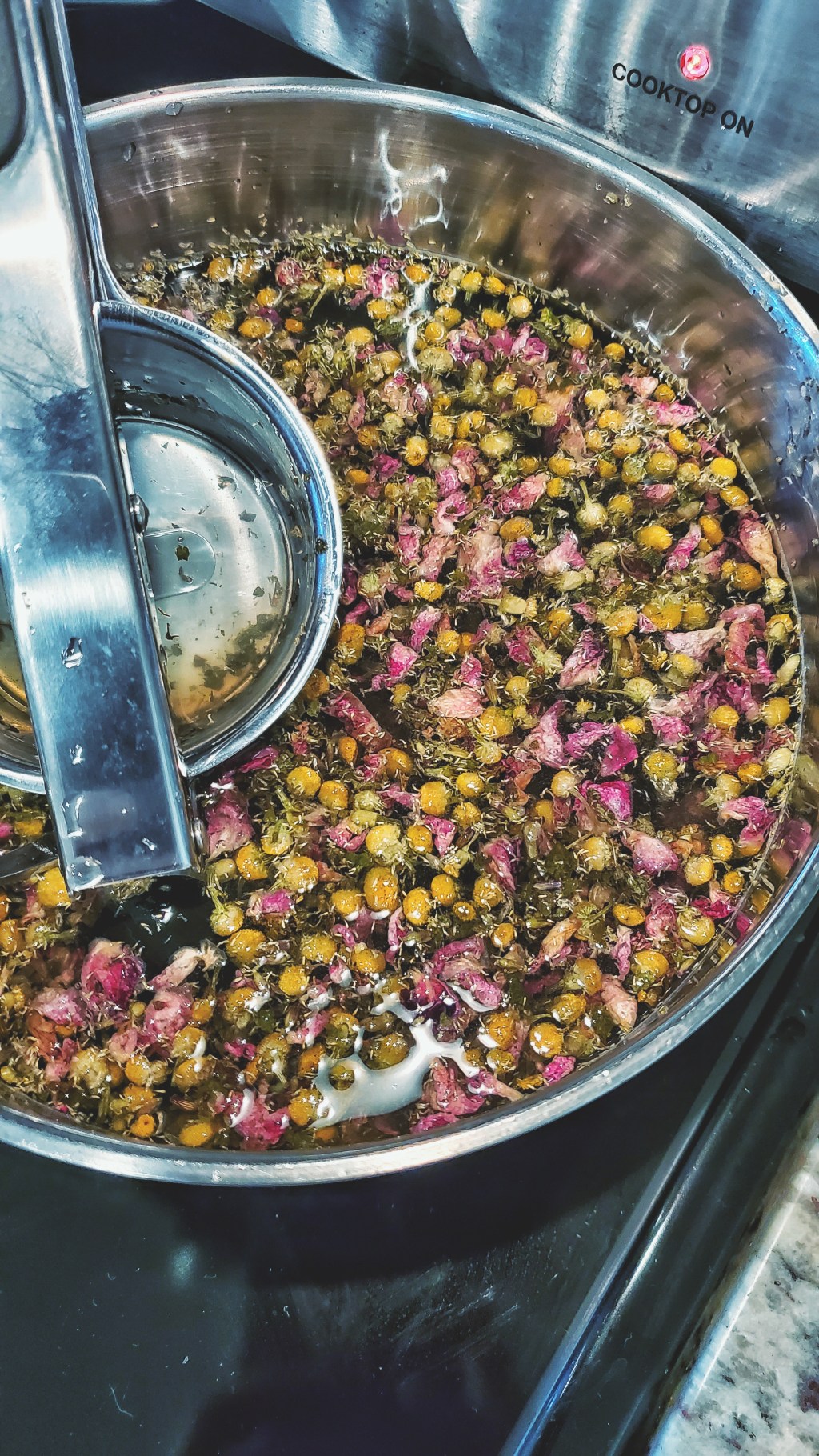 How do I make a tea with organic loose herbs and what on earth is a&nbsp;Decoction?