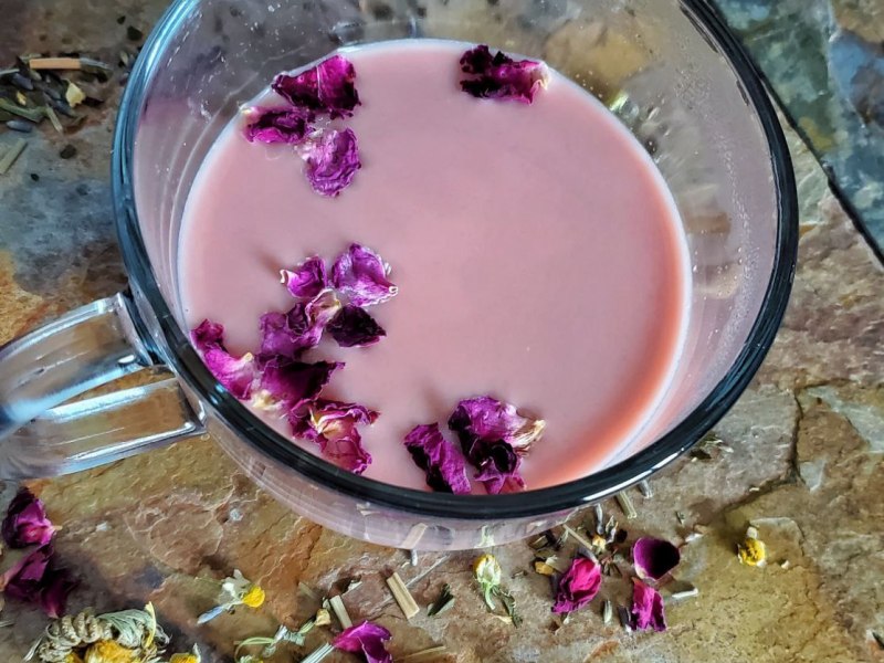 Chillax Rose Dragon Fruit Latte-Caffeine&nbsp;Free